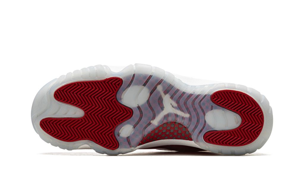 AIR JORDAN 11 "CHERRY 2022"