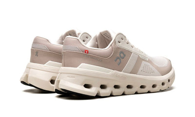 ON RUNNIG CLOUDRUNNER 2 "PEARL DESERT"