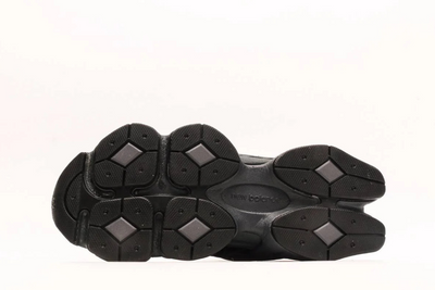 New Balance 9060 Triple Black Edition