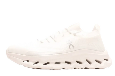 ON Running Cloudtilt LOEWE in All-White