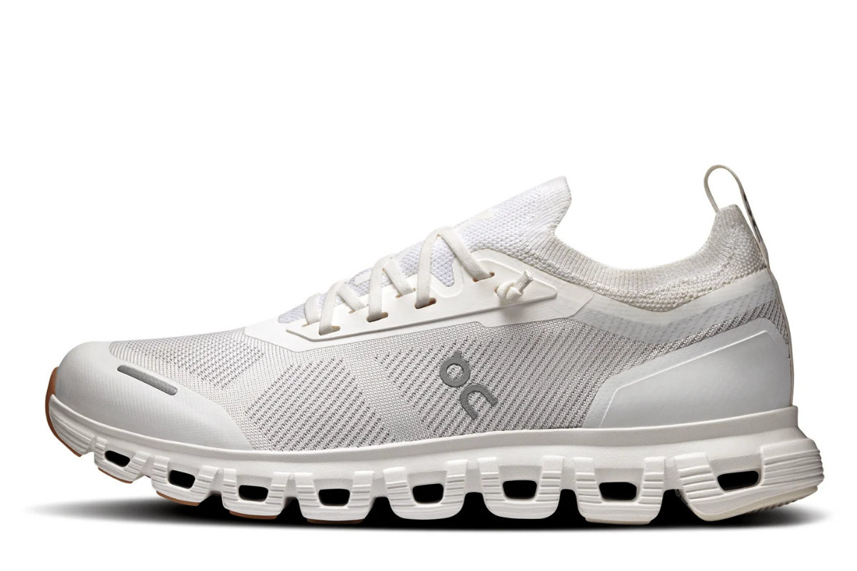 On Cloud 6 Versa White / White Colorway