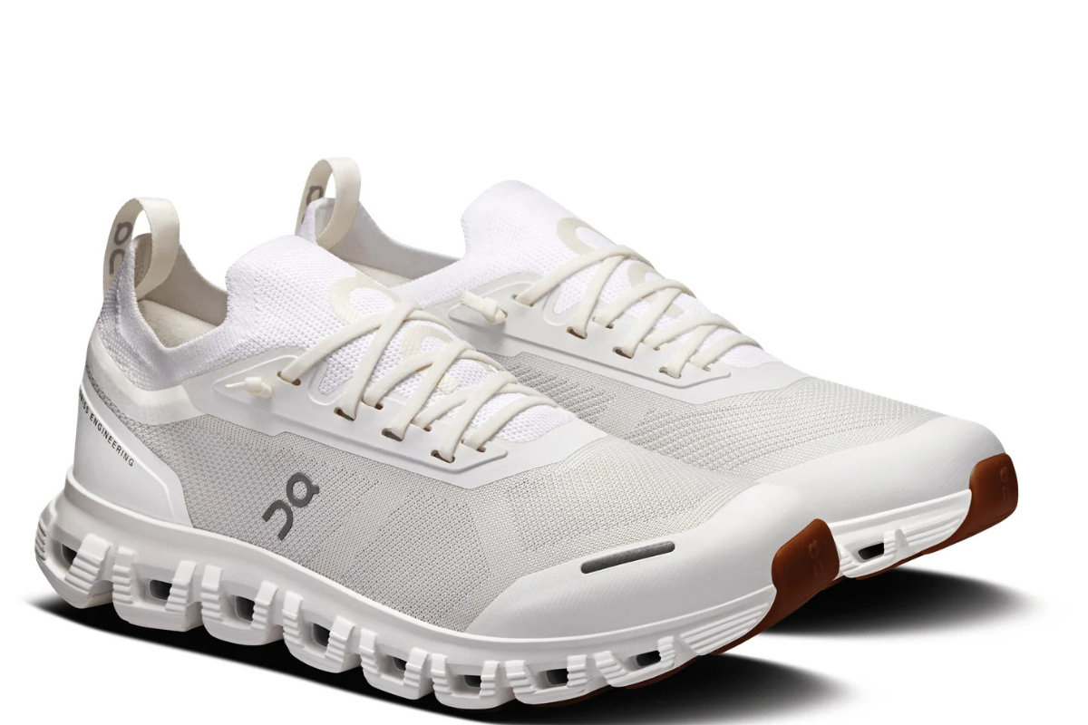 On Cloud 6 Versa White / White Colorway